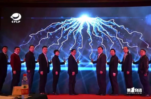 中國快遞物流指數首發！商務快遞發展枯榮線能讀出什么？